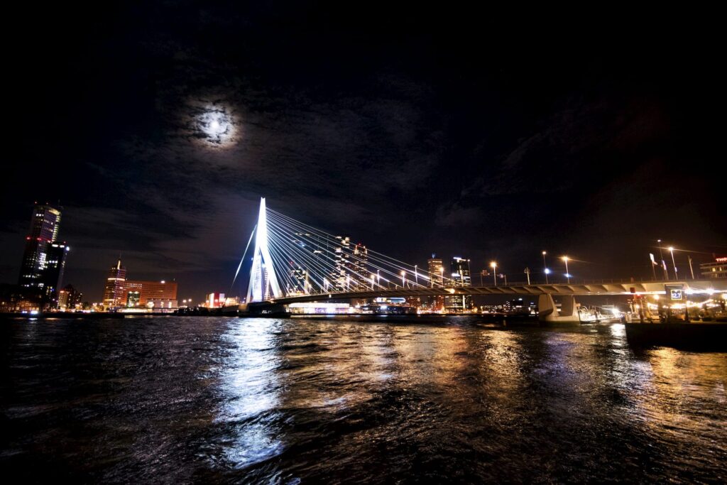 Rotterdam foto Erasmusbrug
